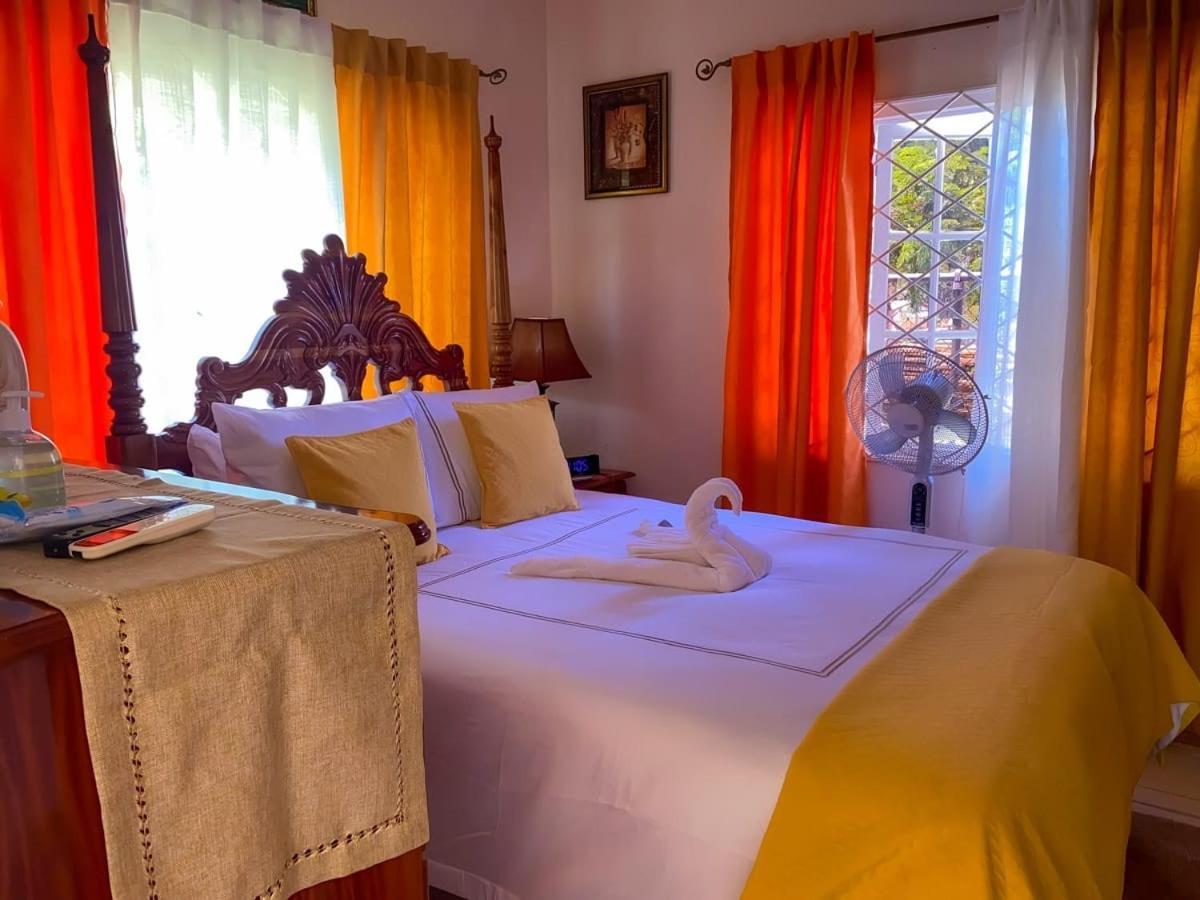 Windbreak Villa Buff Bay Екстер'єр фото